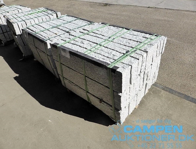 Stort parti granit kantsten (Give) Stort parti granit kantsten (Give)